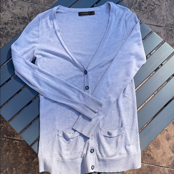 Limited Cardigan gray women’s size small - Picture 2 of 7